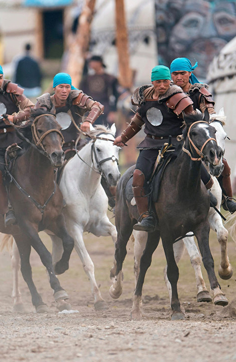 Traditional Games / Kirgizstan