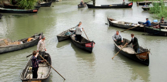 Boat trip in the Danube Delta, overnight in Tulcea