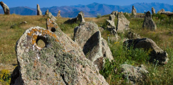 Khor Virap - Noravank - Zorats Karer - Goris