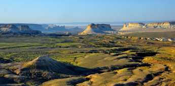 Nukus - Kungrad - Usturt Plateau - Urga - Sudochie lake - Aral sea