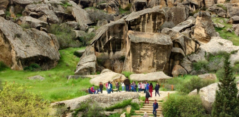 Baku - Gobustan - Baku